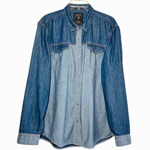 Guess Regular Fit Two Toned Chambray Long Sleeve in Blues Men’s XL